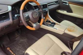 Lexus RX 350 Anne 2020 Volant gauche Automatique Climatisation impeccable  Intrieur cuir  Fulls options  Toit panoramique ouvrant  Kilomtrage faible  Tout ok Plaque disponible 