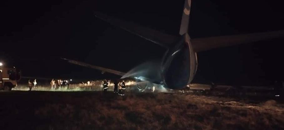 Infos congo - Actualités Congo - mediacongo Kinshasa : l’aéronef de la compagnie aérienne SERVE AIR CARGO a fait une sortie de piste ce dimanche 05 mai à l'aéroport de N'djili.
