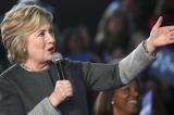 Hillary Clinton revendique sa victoire aux primaires démocrates, Sanders ne lâche pas