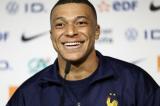 Mbappé affirme n'avoir 