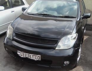 TOYOTA IST 2005