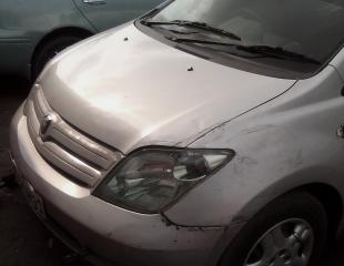 TOYOTA IST 2005