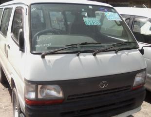 TOYOTA HIACE 2004