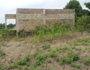 Parcelle à vendre Kimbondo 2 / Mbenseke