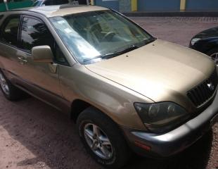 vente d'une 4x4 essence a 9.000$ km 81000 volant normale