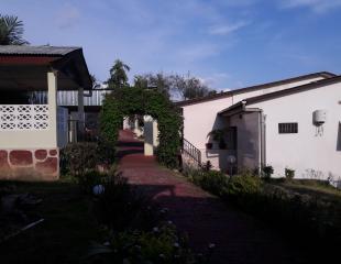 VILLA À LOUER/NGALIEMA DES ÉCURIES