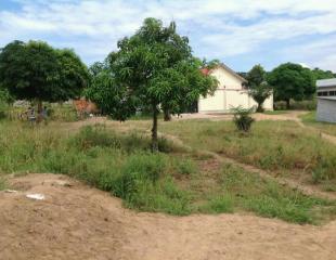 Terrain vide à vendre avec mis en valeur