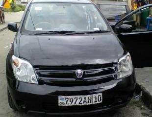TOYOTA IST 2005