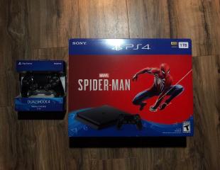 Sony PlayStation 4 Slim 1TB Spiderman Bundle PS4 Brand New