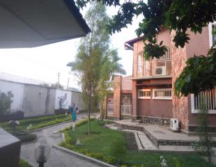Maison a louer au quartier Golf ville de Lubumbashi