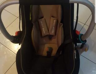 Car seat pour bébé à vendre
