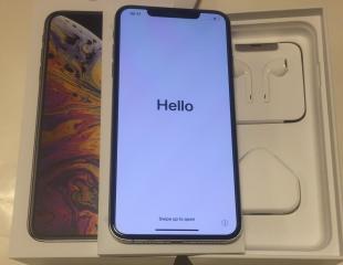 Apple iPhone XS Max 256GB Unlocked == $650