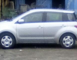 Toyota IST sans plaque