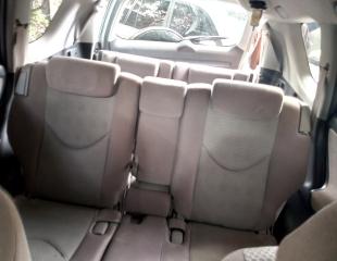 Rav4 3 Banquettes!!! ( Ideal pour la famille)