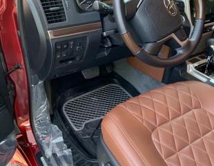LANDCRUSEUR GXR V8