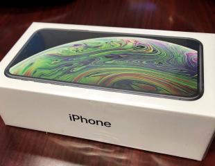 Apple iPhone xs max 512GB $450