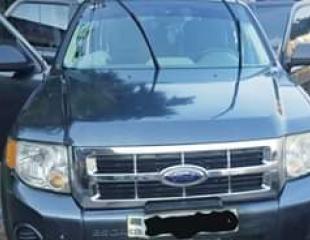 VENTE FORD ESCAPE EN TRES BONNE ETAT