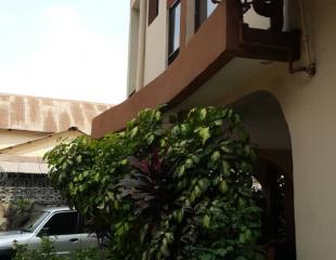 APPARTEMENT MIS EN LOCATION (sur un total de 3) localisation: Kinshasa/Rdc Commune: Ngaliema Quartier: Chanic