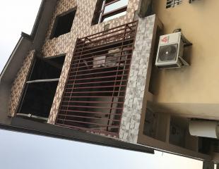 Immeuble 2 étages boulevard FIKIN en location