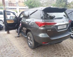 JEEP TOYOTA FORTUNER 2017