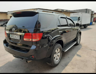 TOYOTA FORTUNER