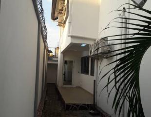 VENTE et LOCATION. PARCELLE DE 600m2 AVEC MAISON SUR KINSHASA- MÉTÉO