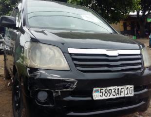 TOYOTA NOAH / LK02