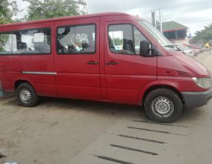 MERCEDES SPRINTER 12800$ à débattre