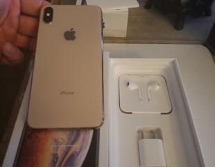 Apple iPhone xs max 512GB $350 Whatsapp : +12674046526