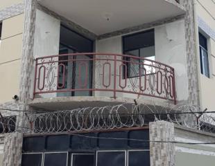 VENTE: IMMEUBLE R+2 SUR KINSHASA-UPN