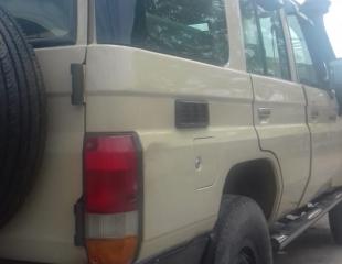 TOYOTA LAND CRUISER 17.500$ à débattre