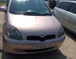 Toyota vitz 3000$ à débattre