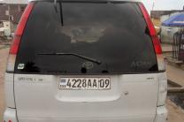 Toyota Minibus Noah automobile_motos_velos_engins_et_pieces