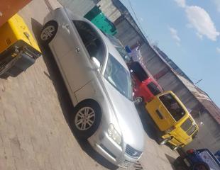 TOYOTA MARK X AVEC PLAQUE 4500$ à débattre