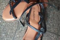 Boutique mode_habillement_bijoux_montres_chaussures_lunettes