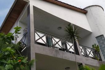Parcelle  Bandal avec 2 appartements