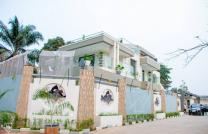 Parcelle de 1600 mètre carré à vendre à Gombe Villa high_tech 5.500.000 dollars à discuter avec maison de 4ch et annexe mediacongo