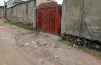 20msur23 à vendre à GB à 270000 dollars à discuter avec une maison de 3 ch mediacongo