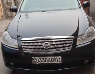 URGENCE BESOIN D'ARGENT NISSAN FUGA À 2.000$ À DÉBATTRE LÉGÈREMENT