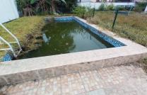 1450 mètres carrés vendue à Gombe 2.300.000 dollars à discuter avec maison de 4 ch mediacongo