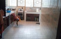 Parcelle de 25msur30 avec maison de 3 ch à vendre à Mac campagne 1vers l'église pentecôtiste 450000 dollars à discuter mediacongo