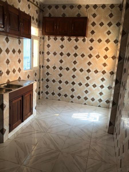 LOCATION  APPARTEMENT VIDE DE 3 CHAMBRES SUR KINSHASABON MARCH Dans le priphrie de lavenue prison