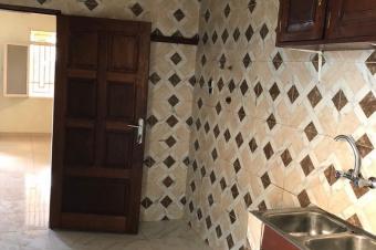 LOCATION  APPARTEMENT VIDE DE 3 CHAMBRES SUR KINSHASABON MARCH Dans le priphrie de lavenue prison