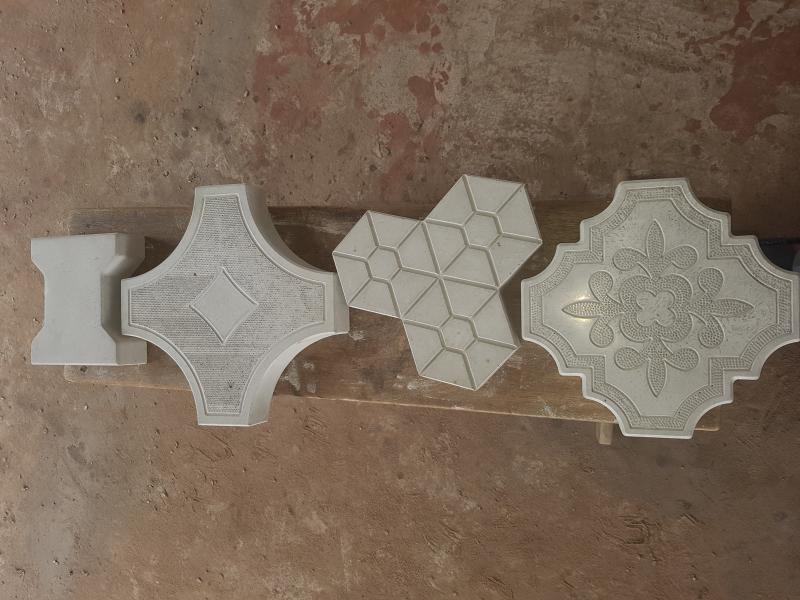 PAVES AUTOBLOQUANTS  IDAL  CONSTRUCTION