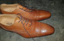CHAUSSURE À VENDRE CUIRE(MARQUE ITALIENNE)  mediacongo