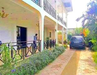 Villa à GB, 23m sur 30m 400.000$