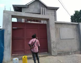Parcelle à Ngiri-Ngiri, 10msur25m 150.000$