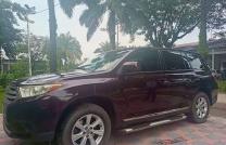 Mise en vente d'une Jeep Toyota Highlander 2014, couleur d'origine avec une plaque récente mediacongo
