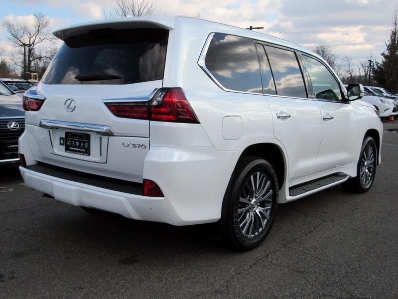 2018 LEXUS LX 570