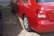 Toyota Yaris automobile_motos_velos_engins_et_pieces